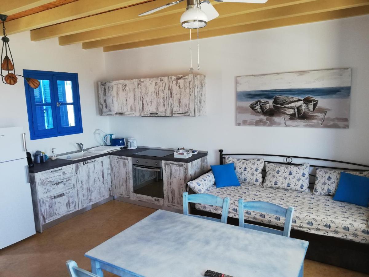 ホテル Tirquaz View Serifos Town エクステリア 写真