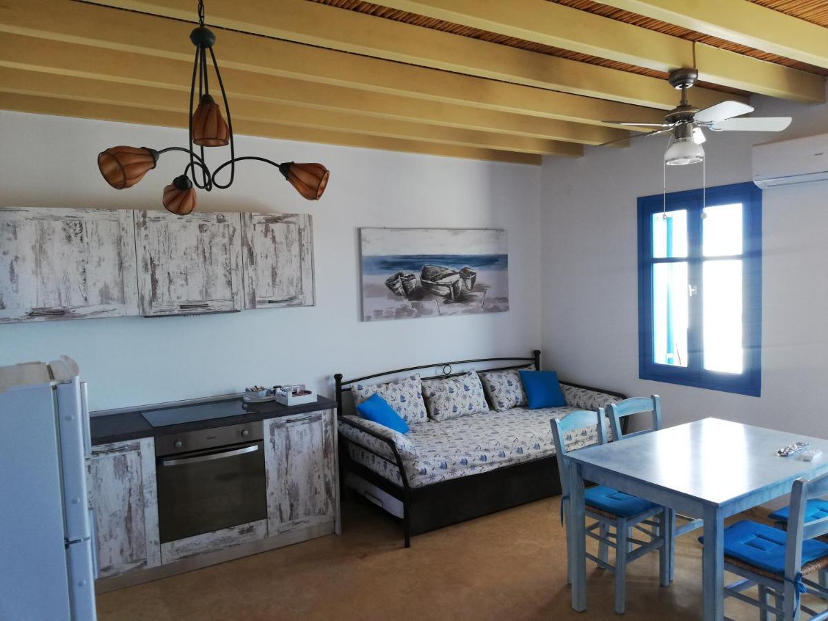 ホテル Tirquaz View Serifos Town エクステリア 写真