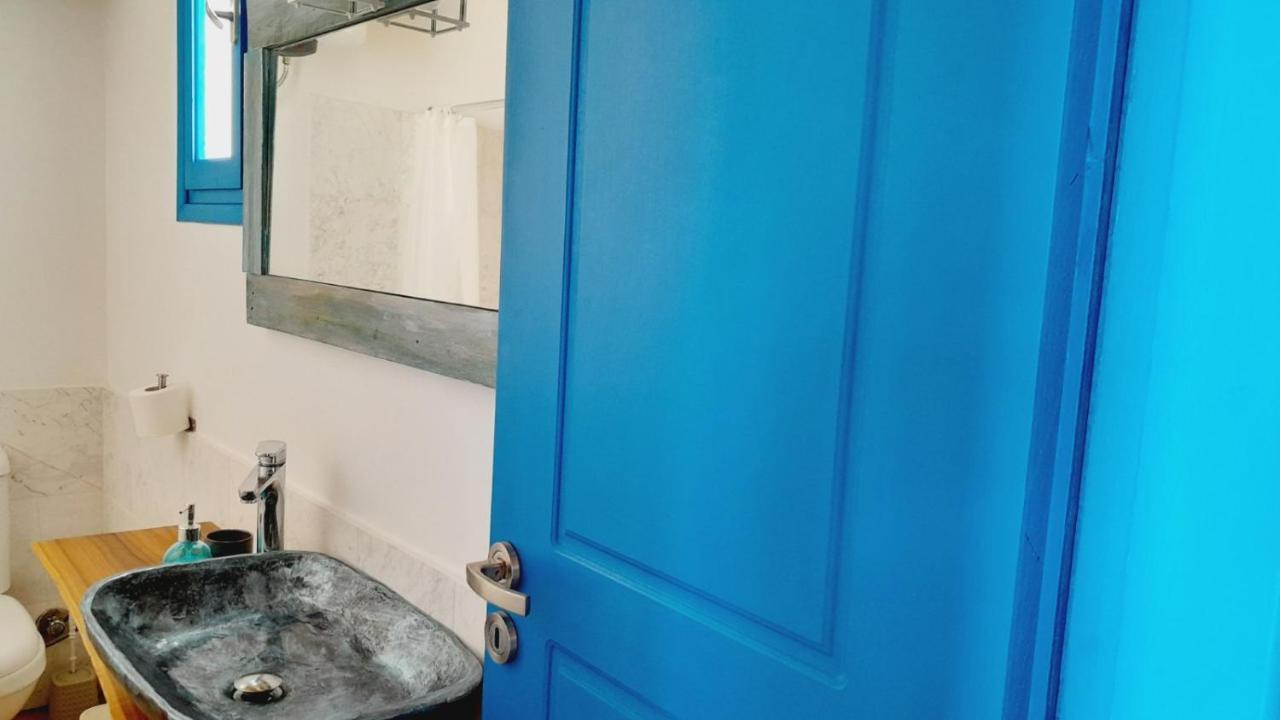 ホテル Tirquaz View Serifos Town エクステリア 写真