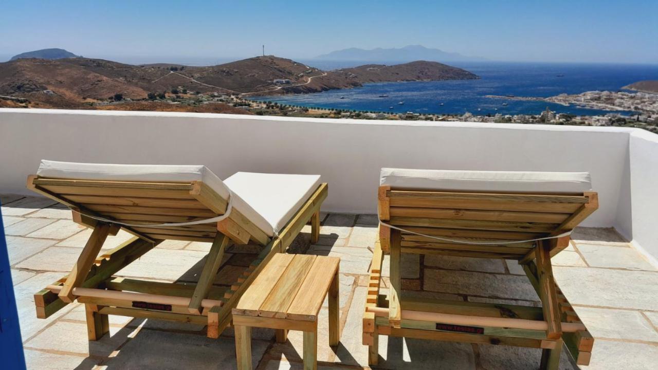ホテル Tirquaz View Serifos Town エクステリア 写真