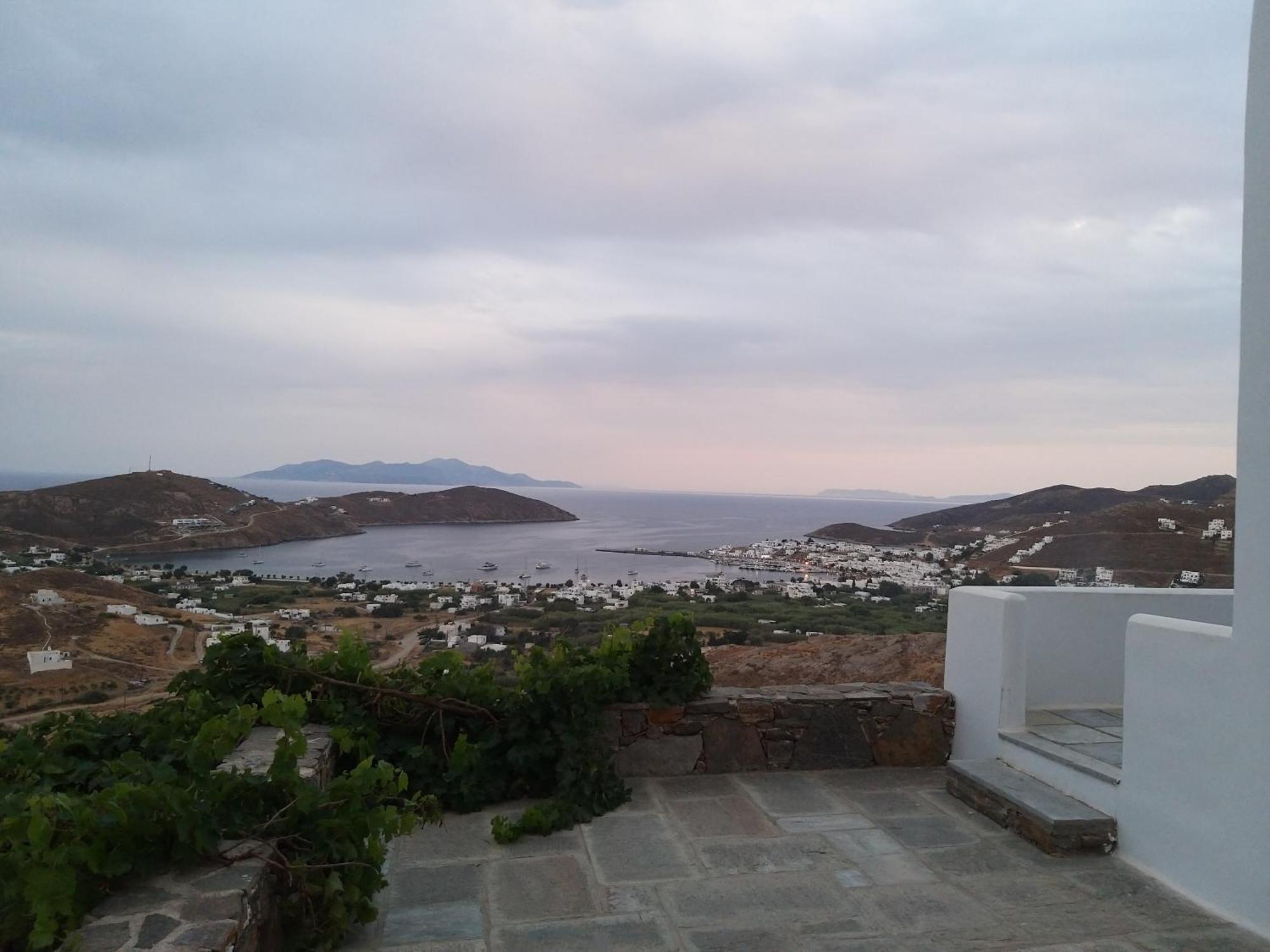 ホテル Tirquaz View Serifos Town エクステリア 写真