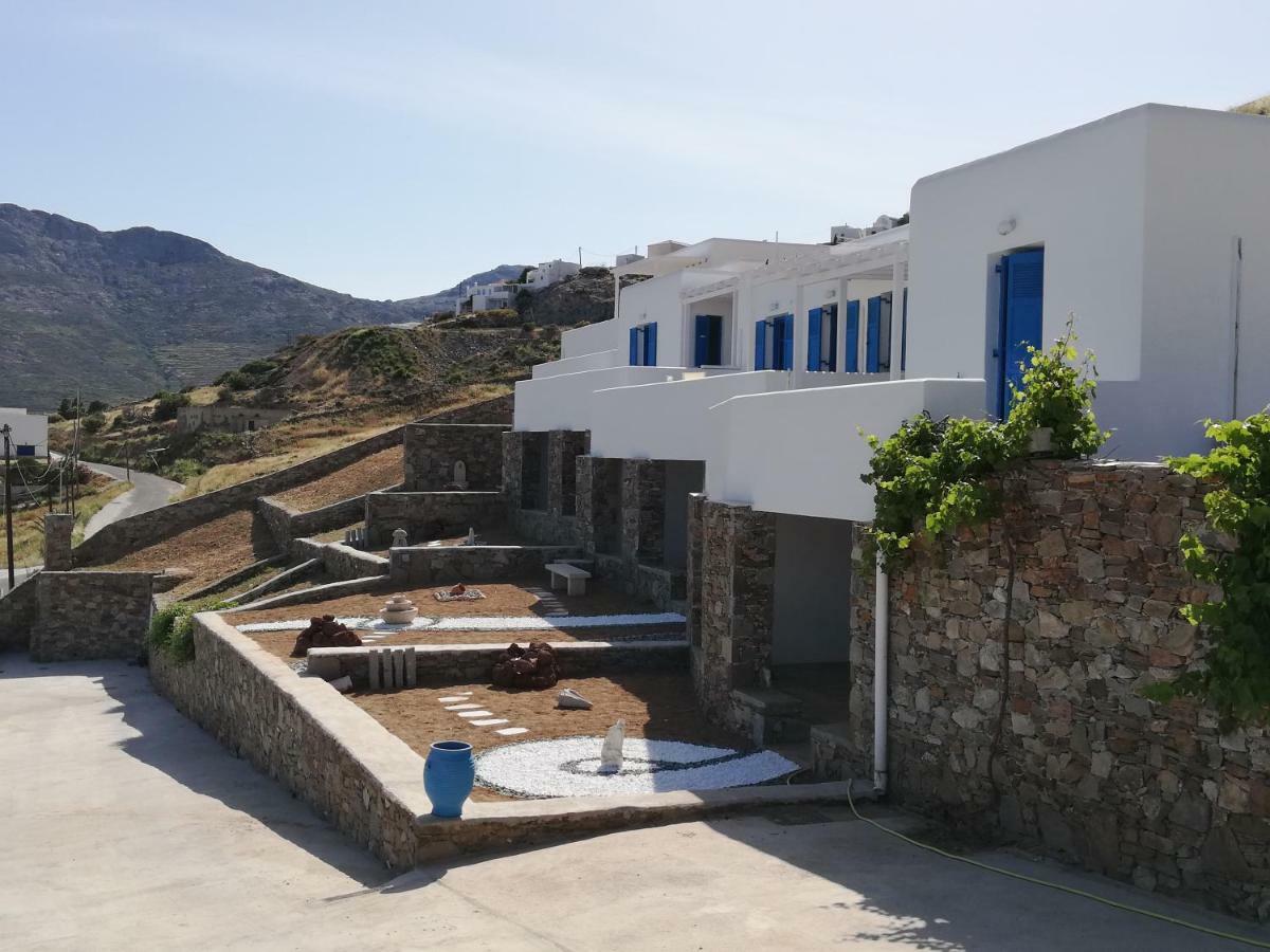 ホテル Tirquaz View Serifos Town エクステリア 写真