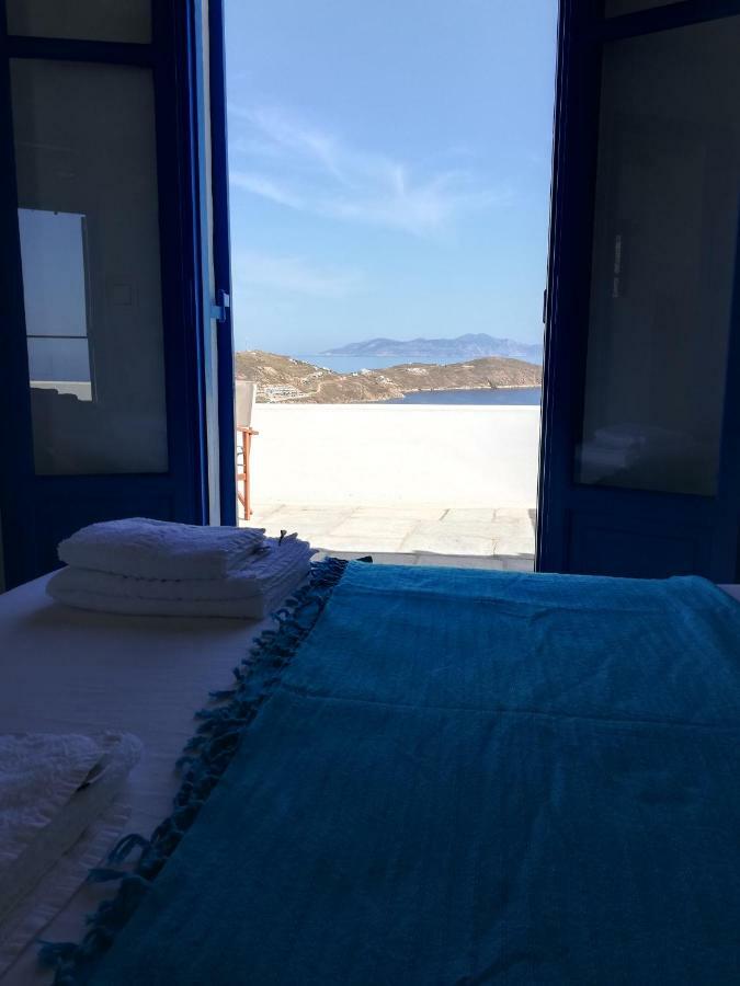 ホテル Tirquaz View Serifos Town エクステリア 写真
